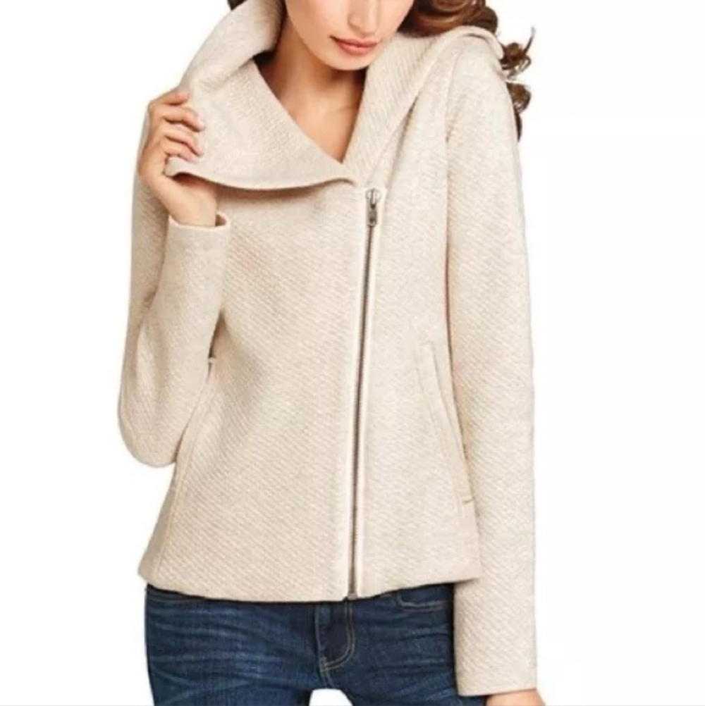 Cabi Crop Asymmetric Ryder Quilted Cream Oatmeal Moto Jacket Women's Large L EUC